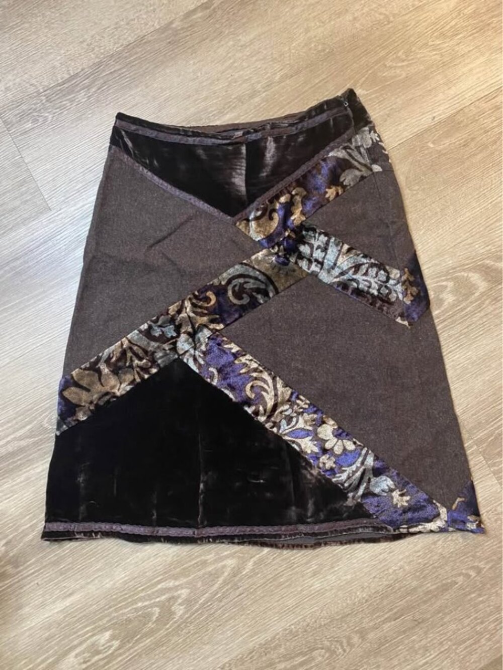 Vintage Limited Patchwork Velvet Floral Whimsy Midi Skirt – Size 2